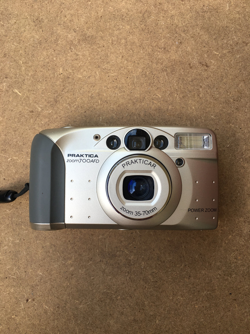 Praktica Zoom 700 AFD плёночный фотоаппарат