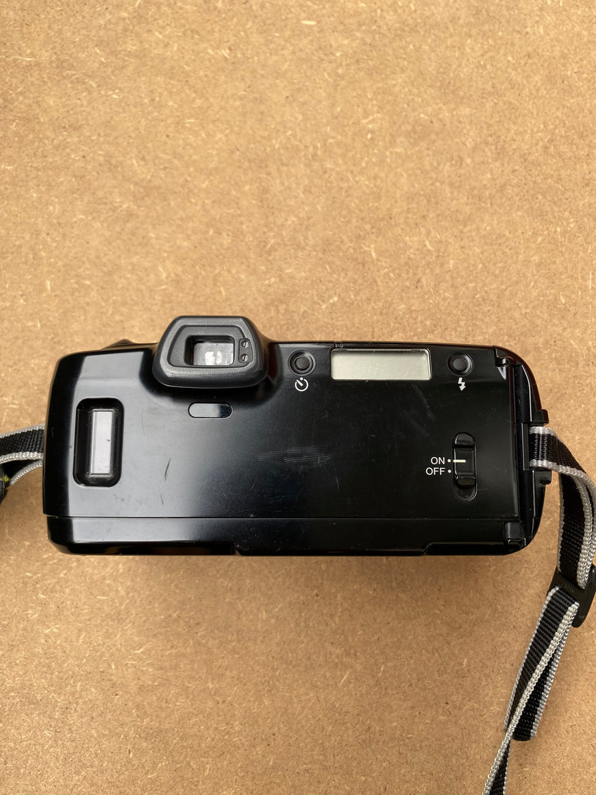 Minolta Freedom Zoom 105i пленочный фотоаппарат