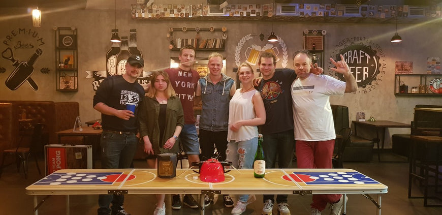 Судья, стол и аксессуары для Beer Pong на вашем празднике