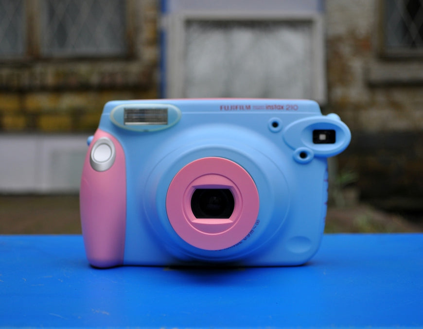 Современный полароид в аренду Instax Wide 210 Pastel