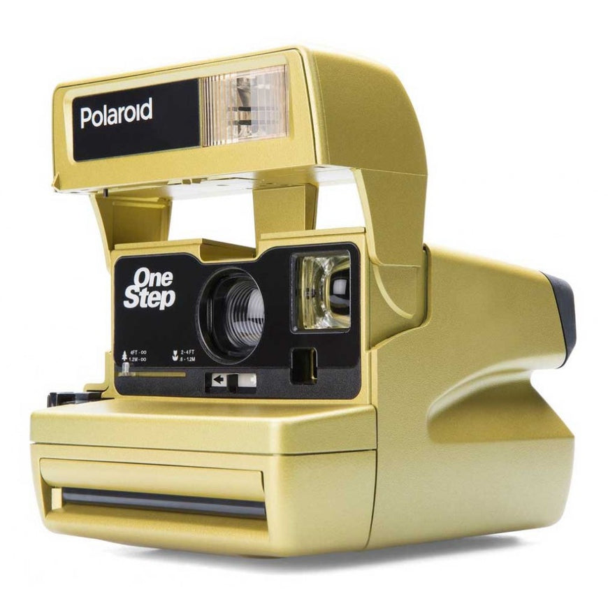Polaroid One Step Золотой Urban Outfitters